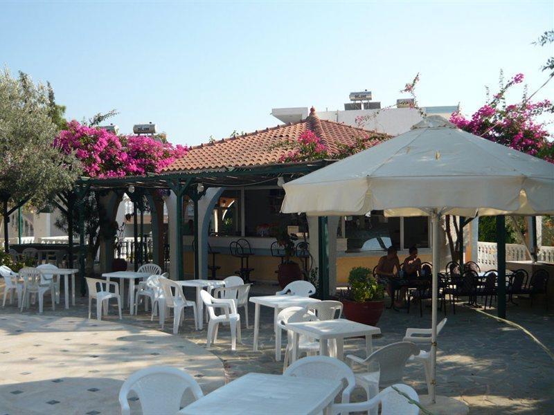 Pefkos Garden Hotel Pefki Екстериор снимка